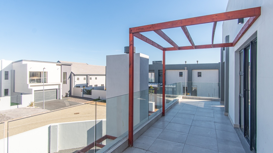 4 Bedroom Property for Sale in Sandown Western Cape